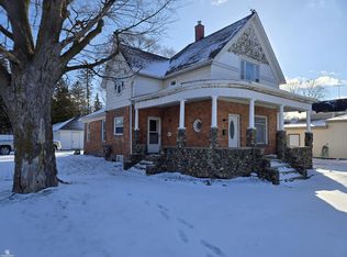 202 S Main St, Yale, MI 48097