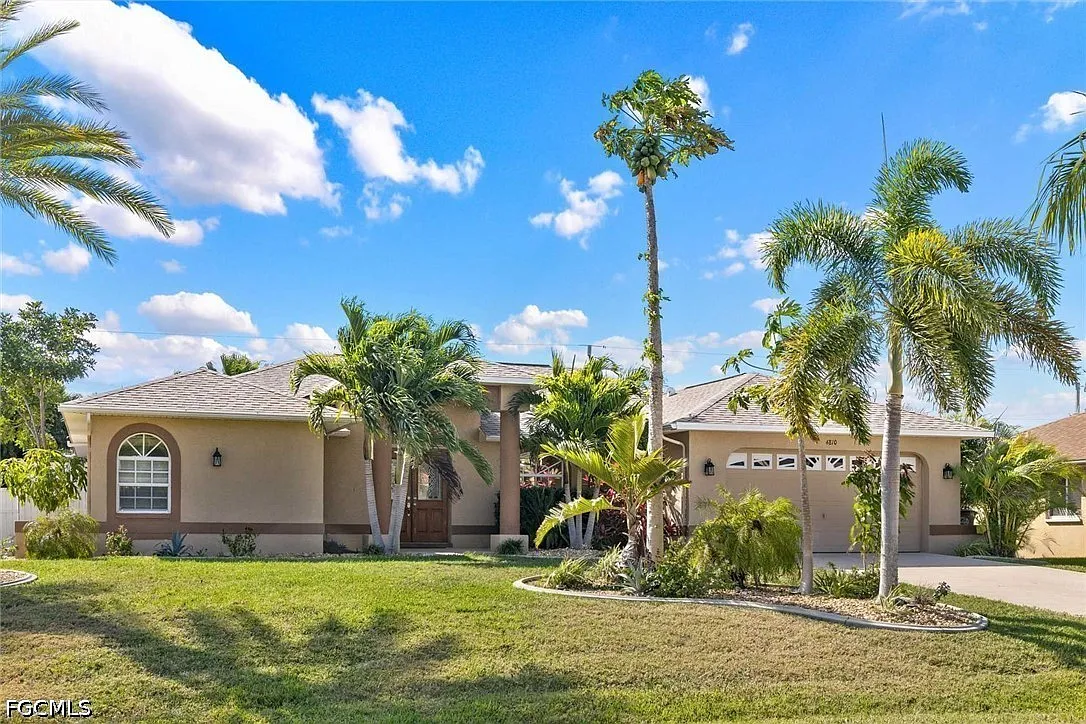 4 bed, 2.0 bath, 2195 sqft, $5,925 — Photo 4