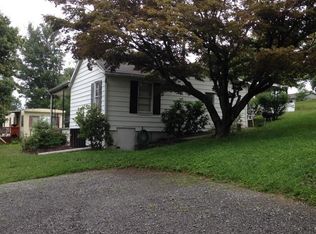 13 River Run Rd #HOUSE, Fairmont, WV 26554