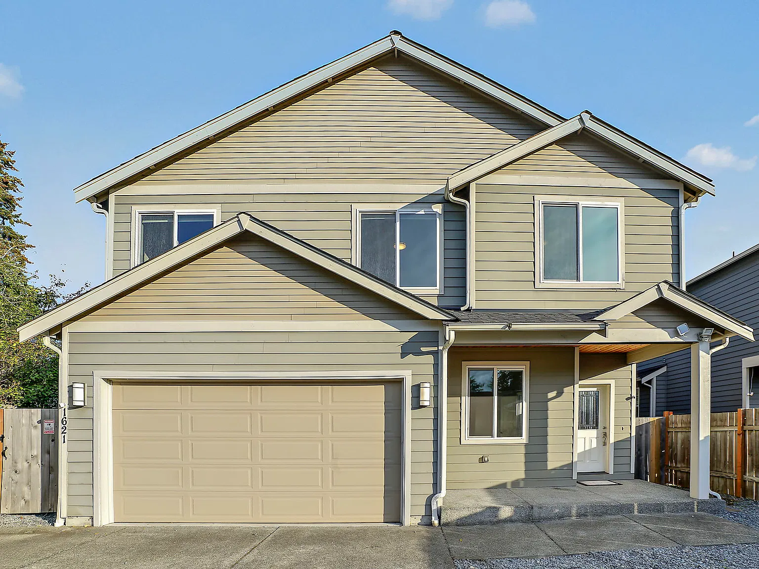 5 bed, 2.5 bath, 2196 sqft, $3,195 — Photo 1