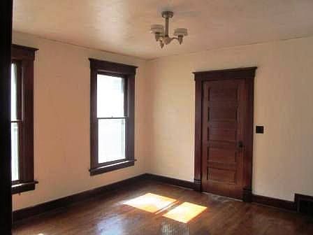 5th image of 183 E Water St