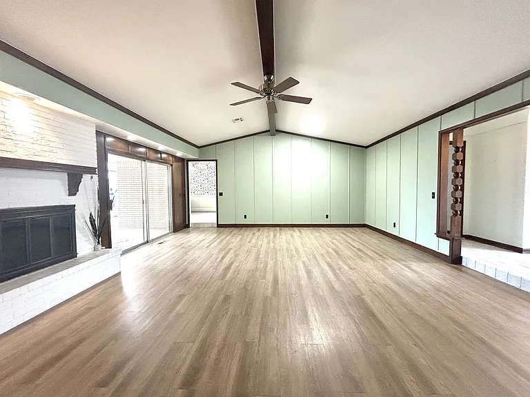 6605 Parkwood Ln — Photo 4