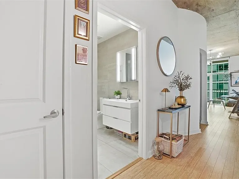 923 Peachtree St NE #924 — Photo 4
