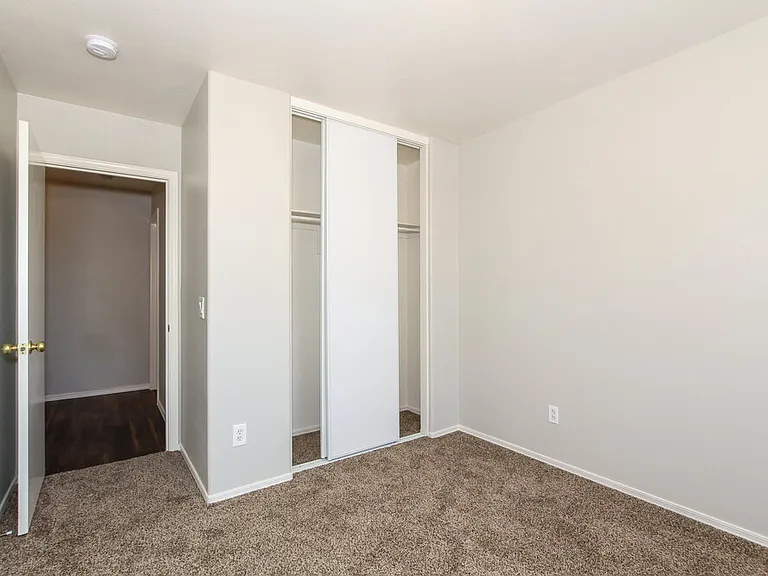 11502 W Corrine Dr — Photo 12
