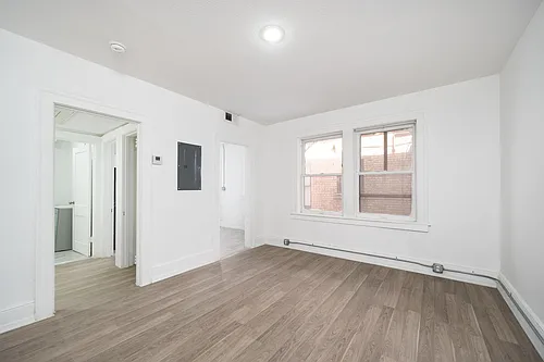Sunset Heights - 412 W Yandell Street Photo 1
