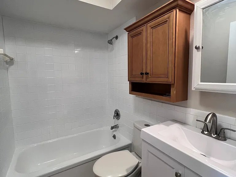 8908 Saint Louis Ave — Photo 10