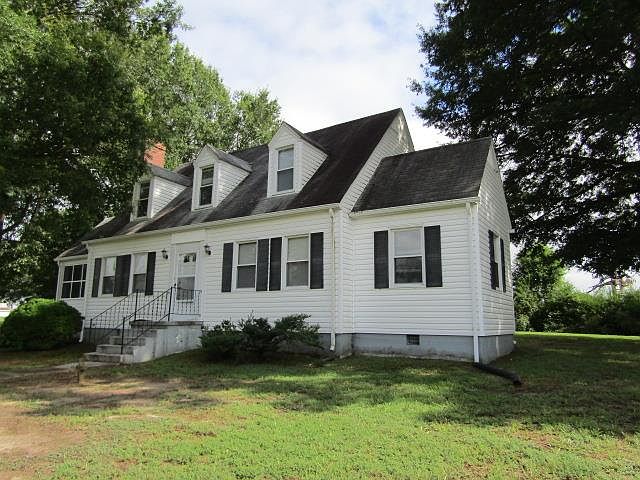 1st image of 1020 Boelte Ln