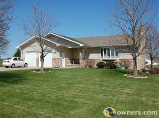 8930 Center Rd, Neenah, WI 54956