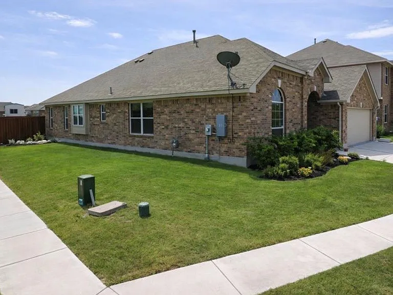 1052 Hot Spring Valley — Photo 33