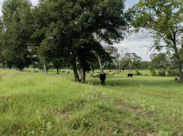 0 Aztec Ln, New Ulm, TX 78950