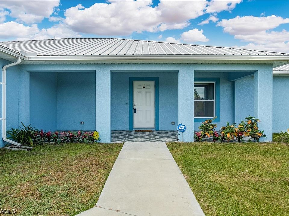 1st image of 3078 NE Beechwood Cir