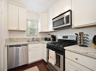 2428 37th St, Sacramento, CA 95817