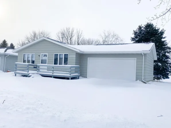 1715 Clifton Ave, Worthington, MN 56187