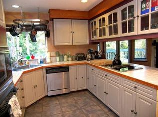 6975 SE Sedgwick Rd, Pt Orchard, WA 98366