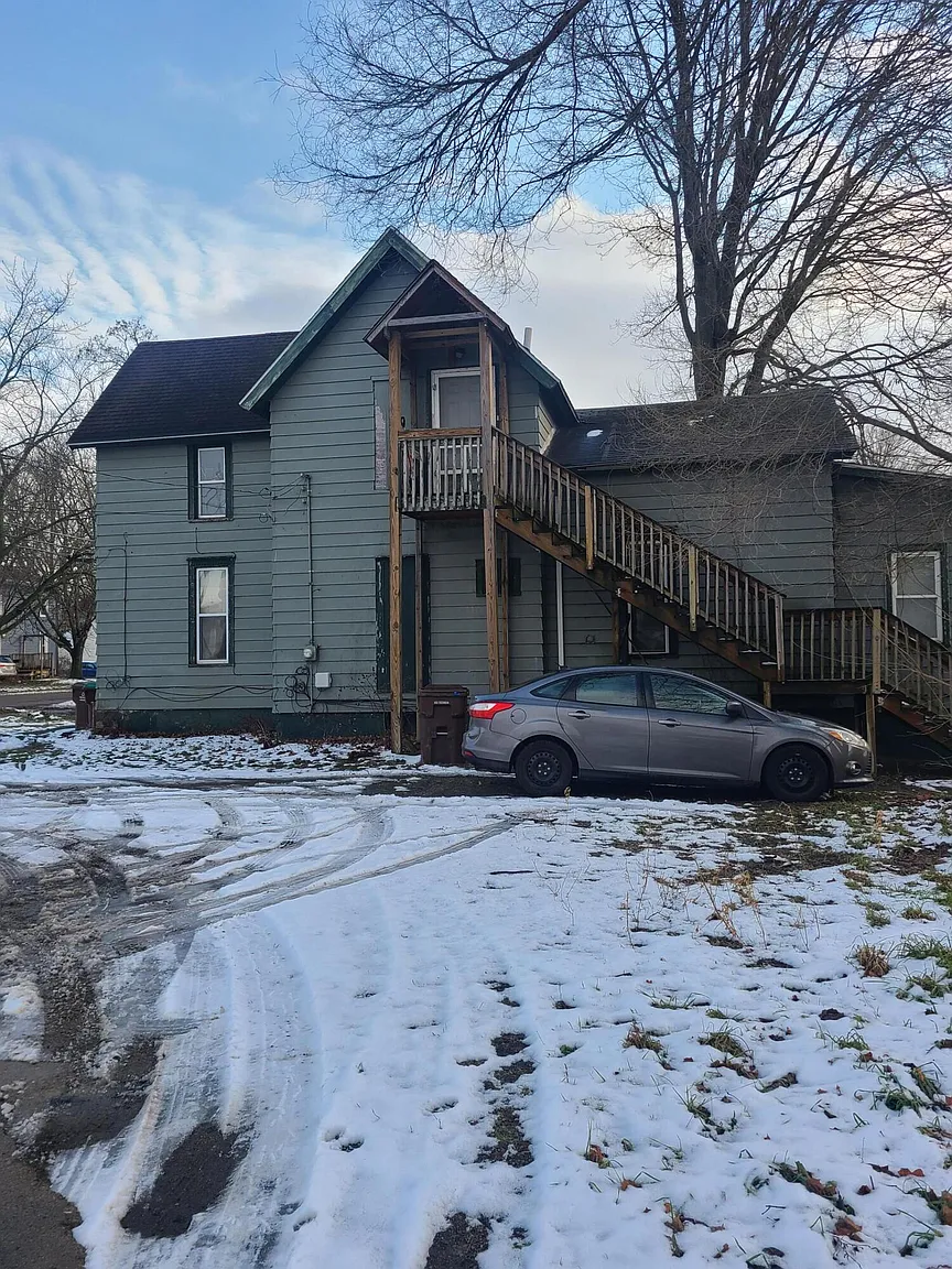 727 N Eaton St photo 1
