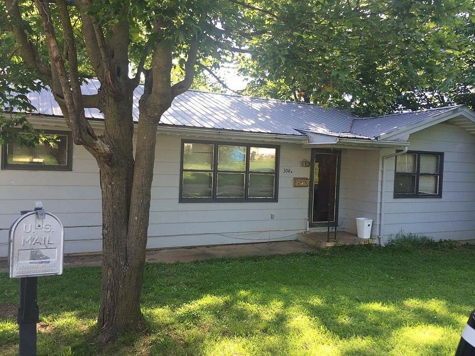 1st image of 304 Field St