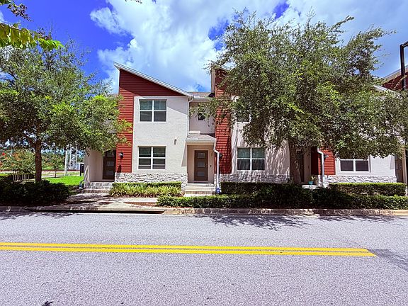 2nd image of 77 Myrtle St