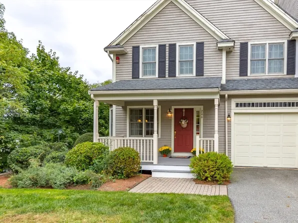 10 Cunningham Ln Unit 206, Billerica, MA 01821