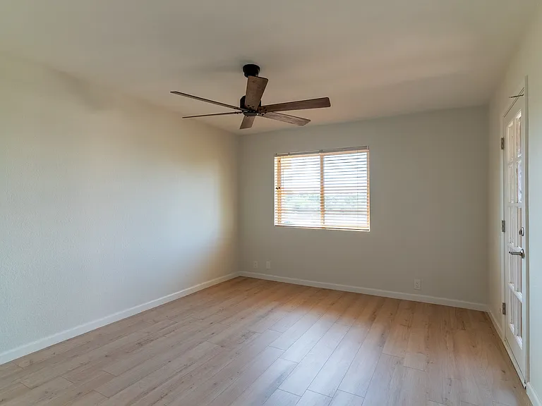 4150 E Cactus Rd #216 — Photo 8