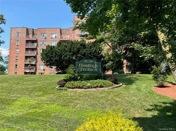 555 Broadway #5C, Hastings-on-Hudson, NY 10706