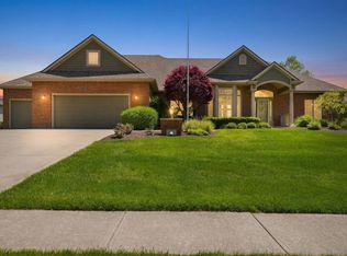 527 Chestnut Hills Pkwy, Fort Wayne, IN 46814