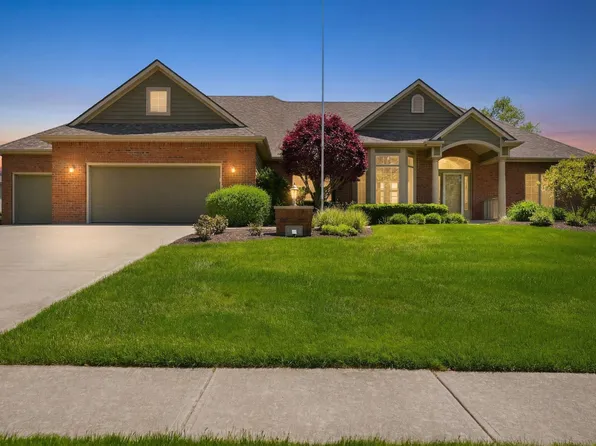 527 Chestnut Hills Pkwy, Fort Wayne, IN 46814