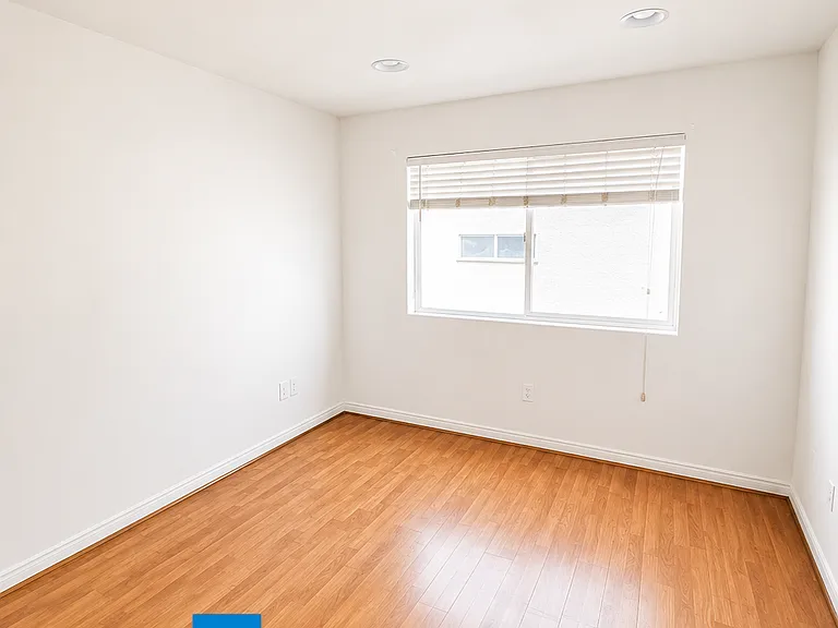 13623 Sherman Way #206 — Photo 10