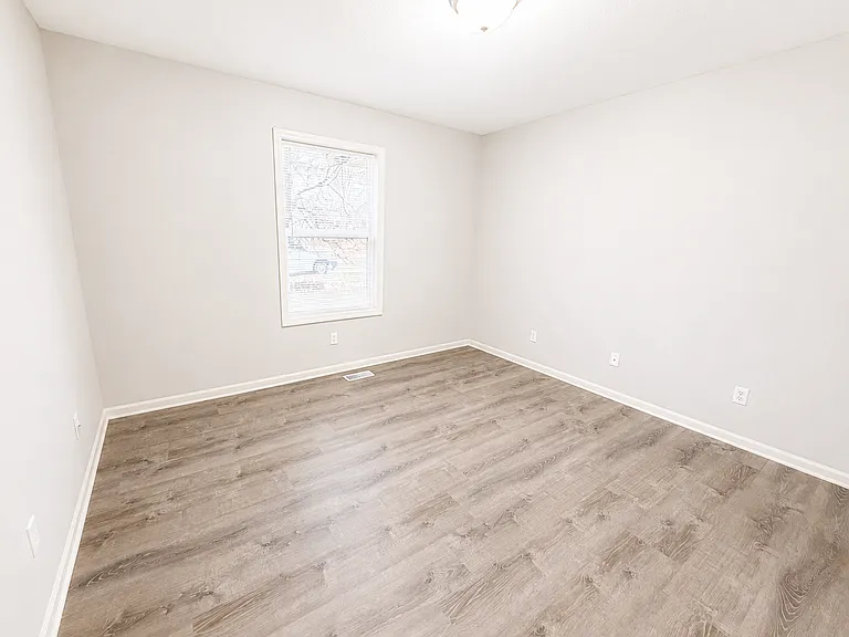 208 Jackal Dr — Photo 16