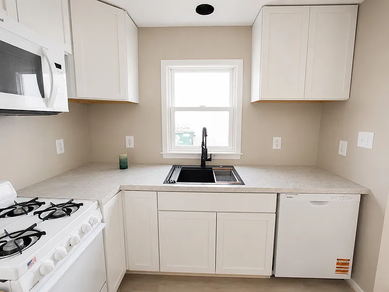 311 Canal St #4 — Photo 5