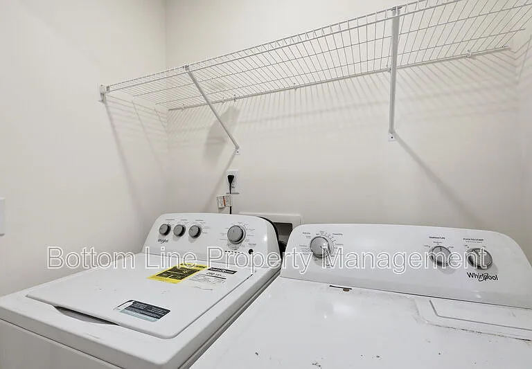 1117 Dakine Dr — Photo 30