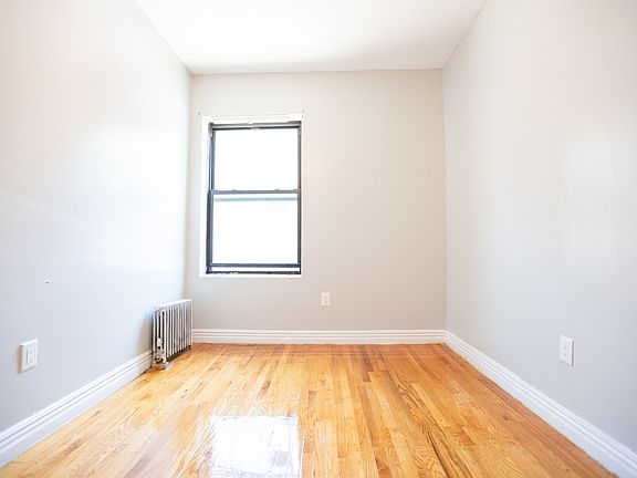 4th image of 1600 Bedford Ave #D1