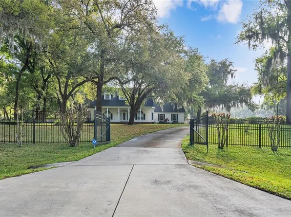 8436 Southwood Oaks St, Lithia, FL 33547