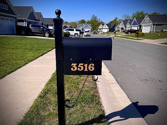 Mailbox with house no.