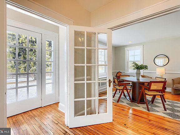 5th image of 17011 Troyer Rd