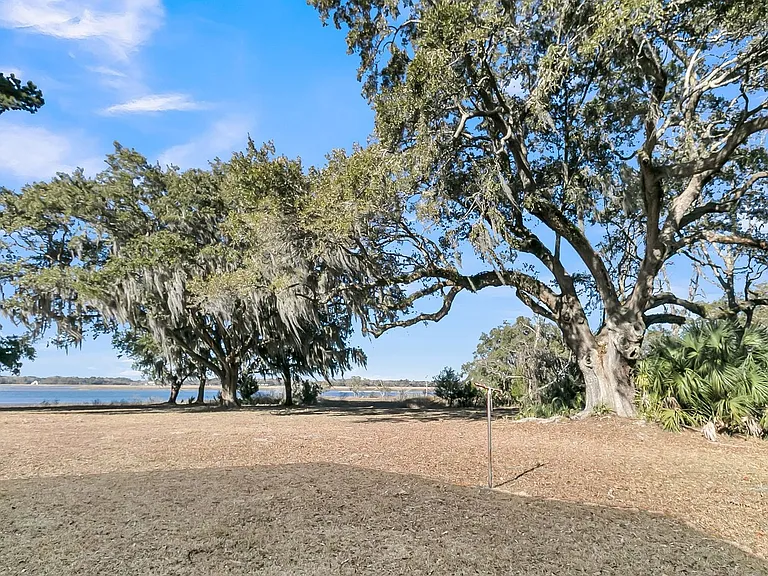 5844 Oak Hart Rd — Photo 48