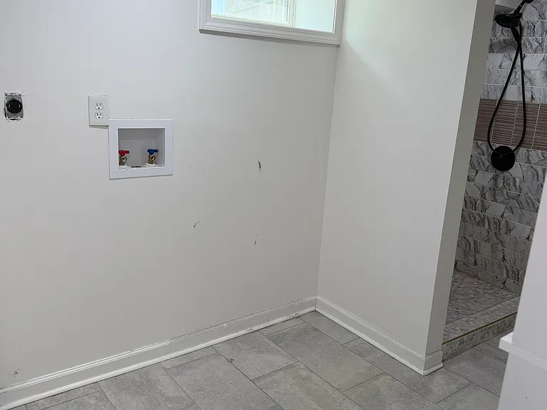 Washer/dryer hookup