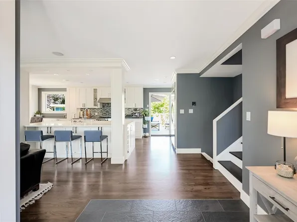 1762 Midgard Ave, Saanich, BC V8P 2Y7