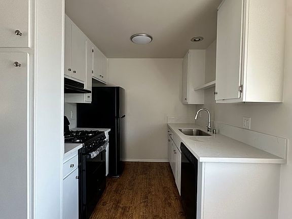 2nd image of 18602 Del Rio Pl Unit D