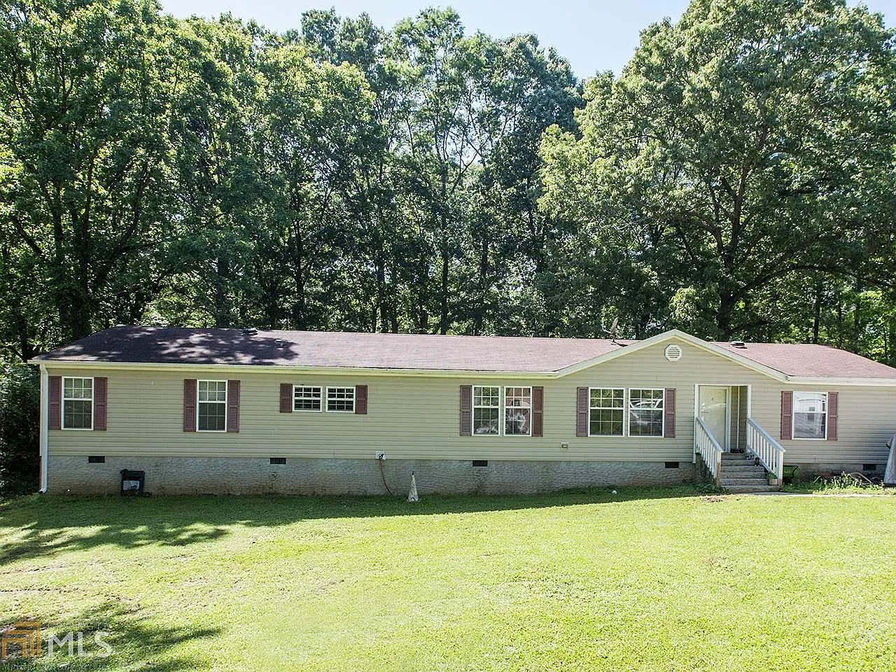 65 Forest Rd photo 1