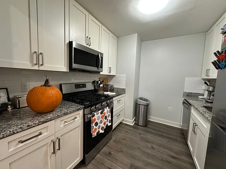 13-18 Hennery Way — Photo 19