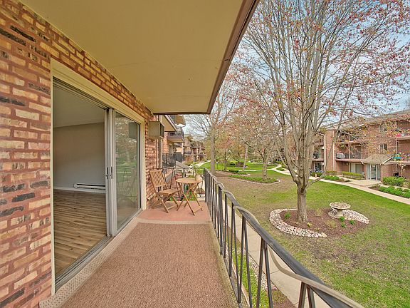 5th image of 5326 Waterbury Ln APT 1003A