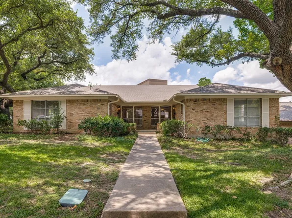 7003 Kingsbury Dr, Dallas, TX 75231