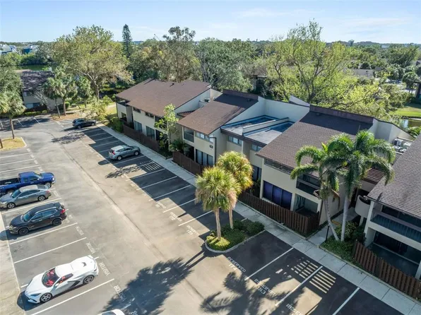 796 Village Lake Ter N APT 102, Saint Petersburg, FL 33716