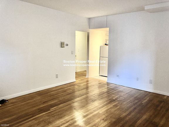 49 Gloucester #2 Boston - Back Bay Unit Photo 4