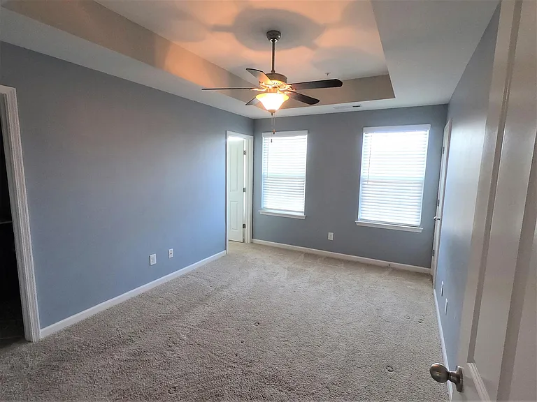202 Oldbury Ln — Photo 8