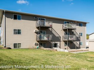 2901 7th St SW APT 31, Minot, ND 58701