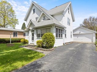 582 Rocket St, Rochester, NY 14609