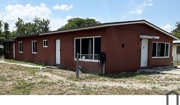 2nd image of 1601 NW 15th Ave