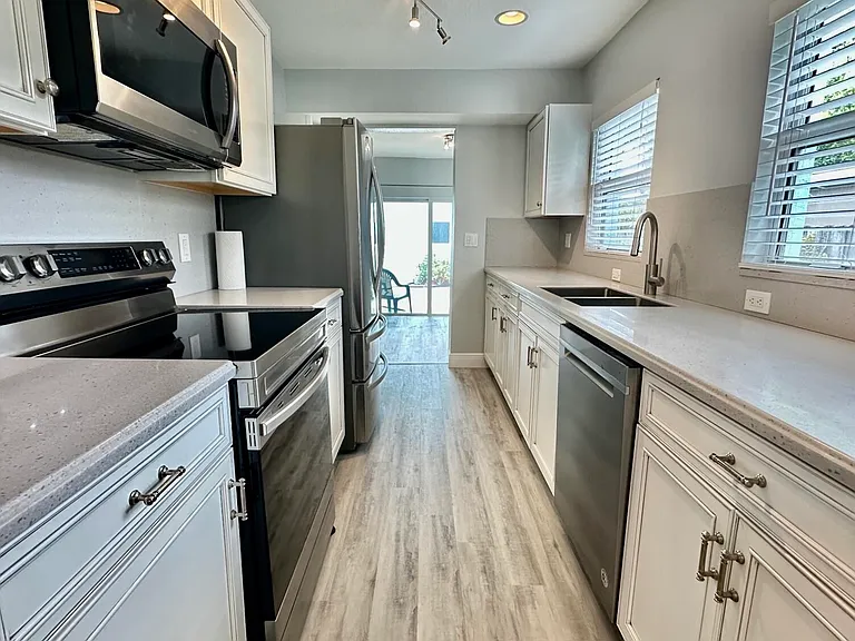 1329 NW 3rd Ave — Photo 1