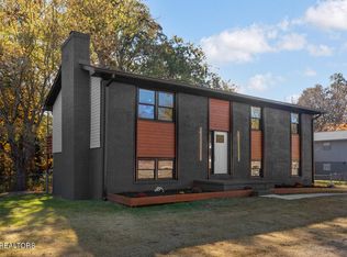2904 NE Gordon Pl, Knoxville, TN 37918